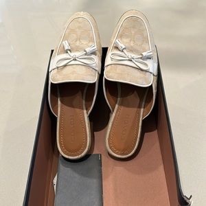 COACH STASSI SLIDES-USED